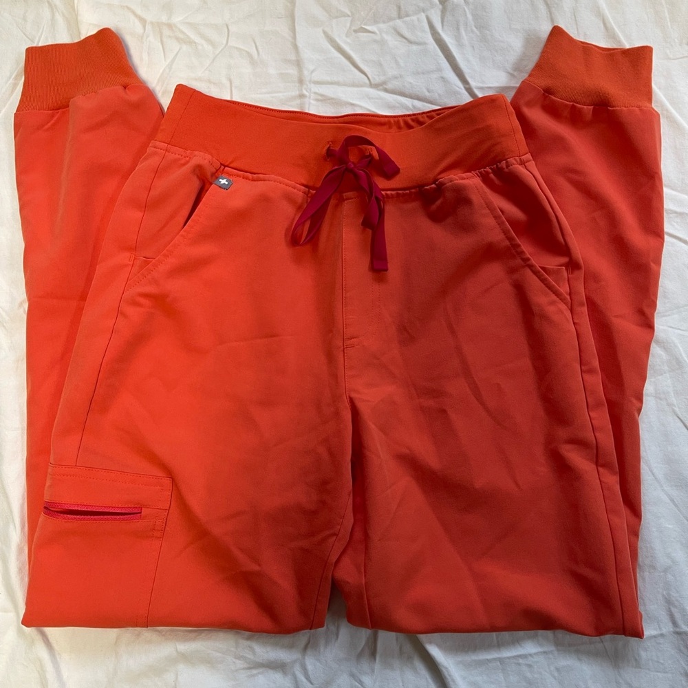 Figs High waisted Zamora scrubs Vibrant Orange size extra small